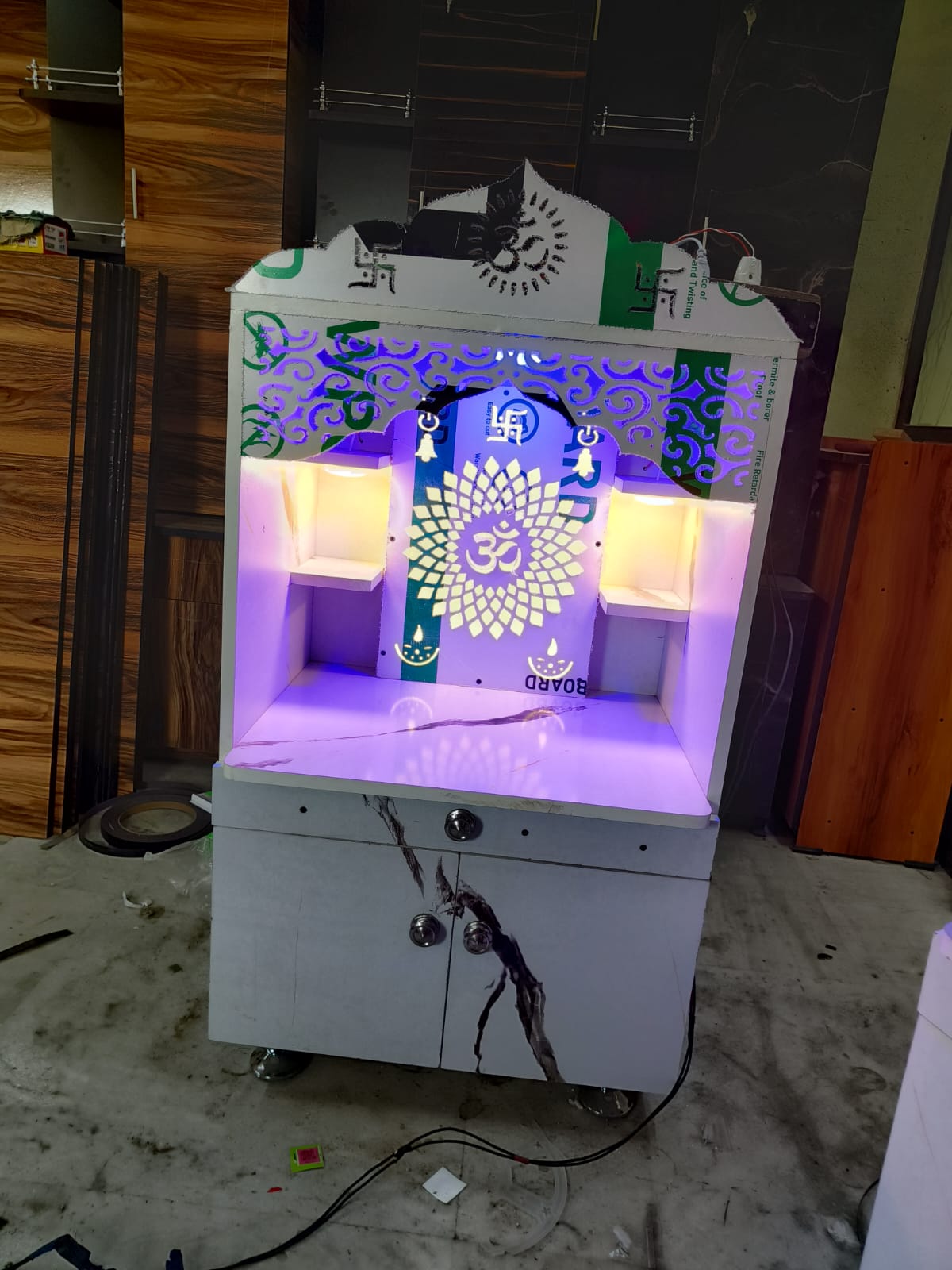 Temple 3*2ft extra 3 light